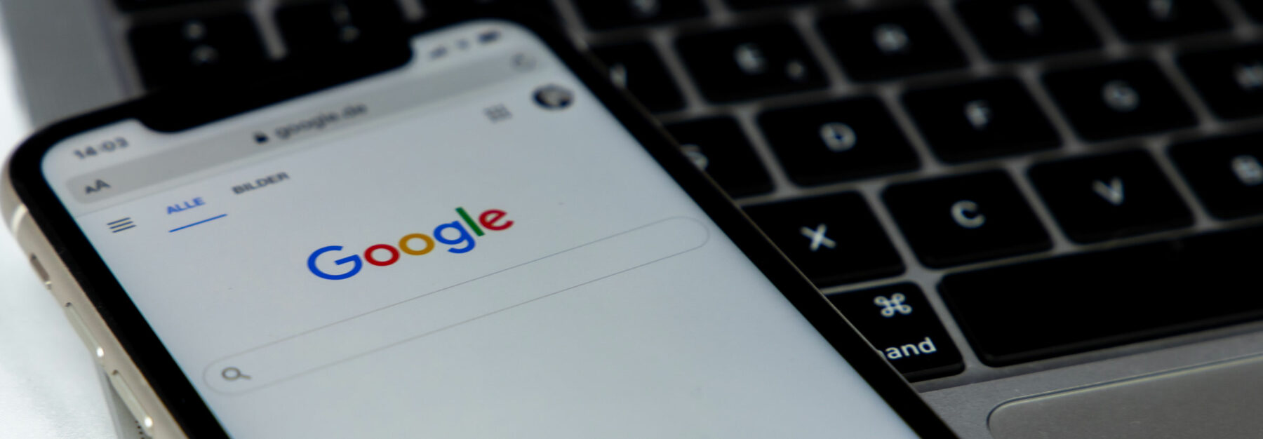 Referenzen-Header: Google-Suche Mobil-Ansicht